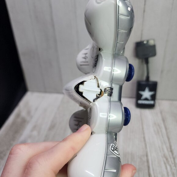 Mad Catz Dallas Cowboys Controller - For Parts only! - Picture 5 of 9